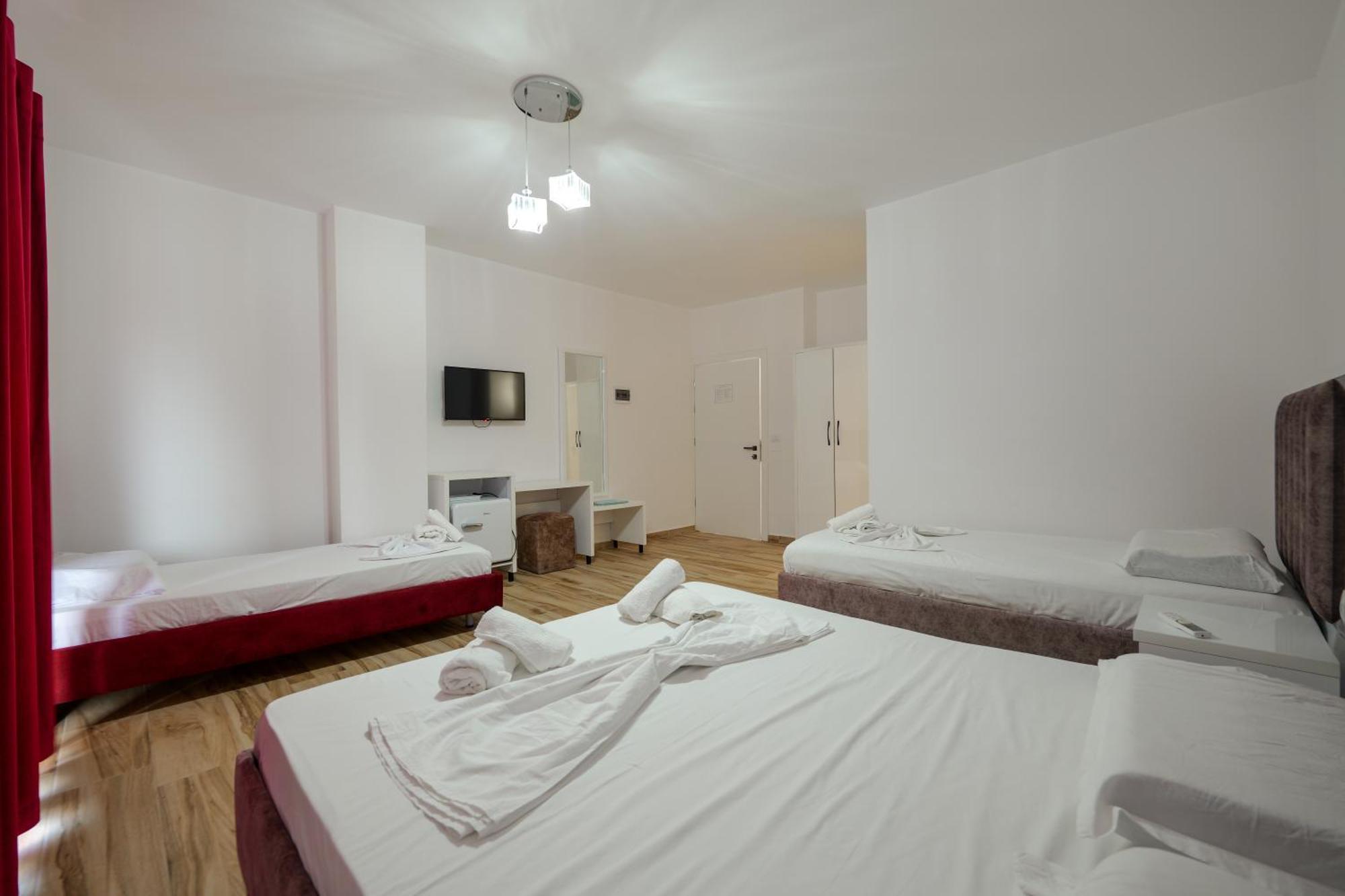 Hotel Take ボルシュ エクステリア 写真