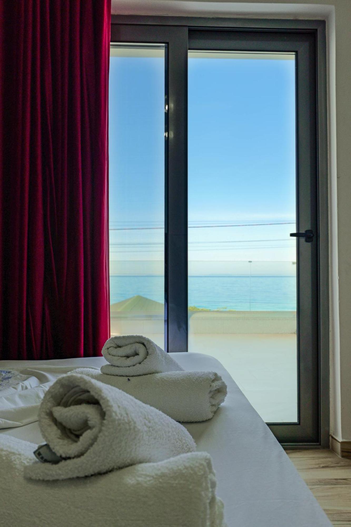 Hotel Take ボルシュ エクステリア 写真